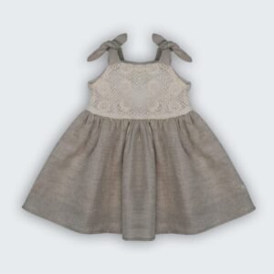 Robe à bretelles en macramé et lin naturel